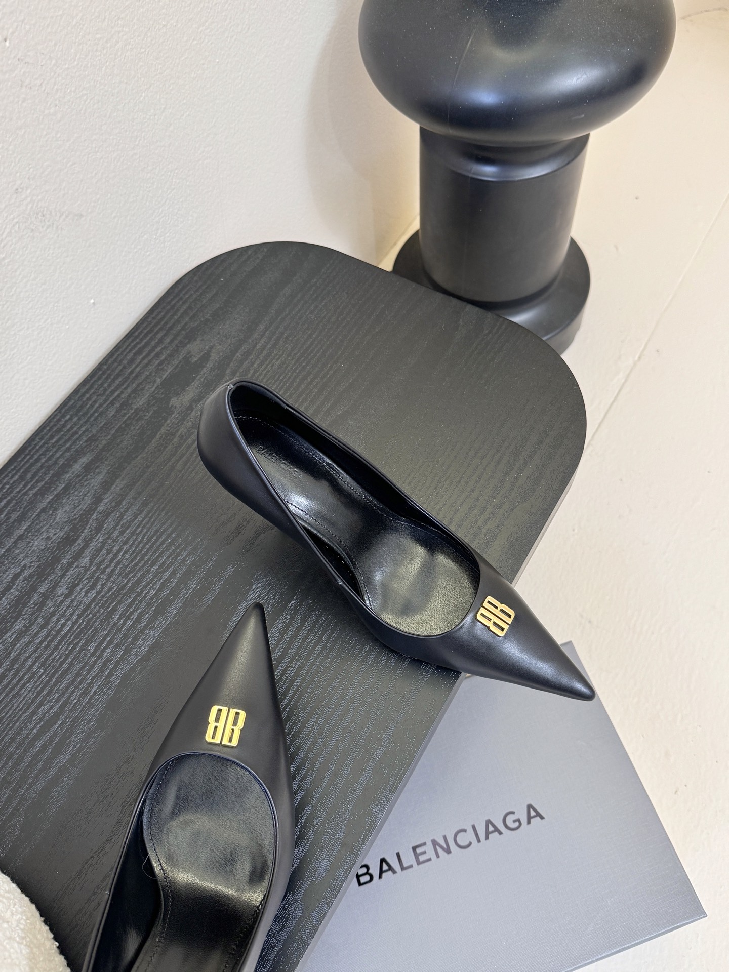 20251018/Balenciaga_251018-2